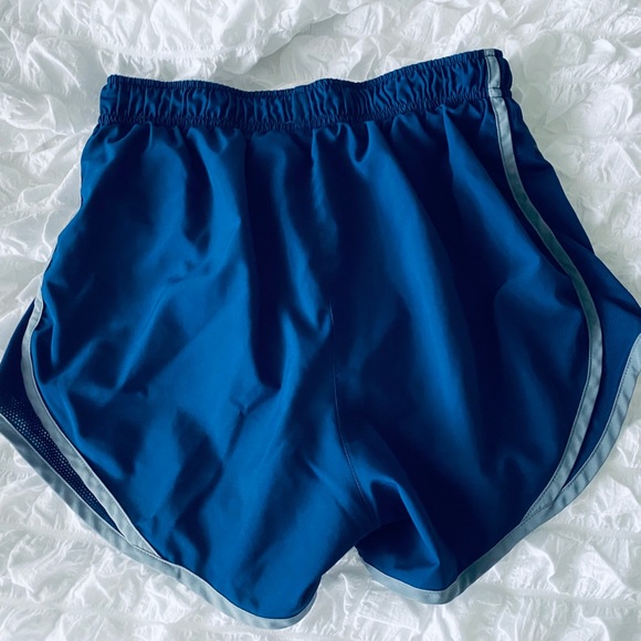 Nike Dri Fit Short - Picture 2 of 7